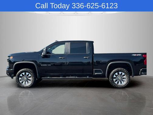 Black 2024 Chevrolet Silverado 2500 Custom