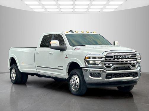 2026 RAM 3500 Limited