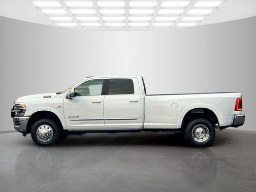 2026 RAM 3500 Limited