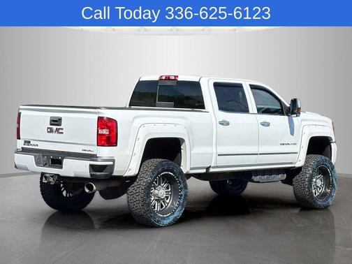 Summit White 2017 GMC Sierra 2500 Denali