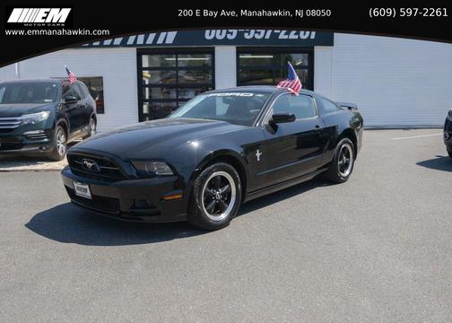 Black 2014 Ford Mustang V6 Premium