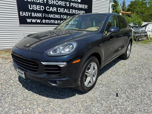 Moonlight Blue Metallic 2016 Porsche Cayenne Cayenne