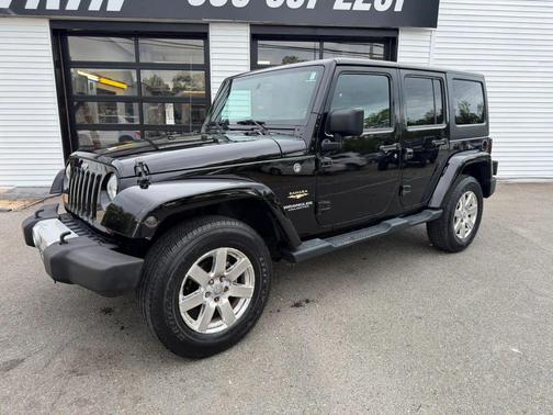 Black Clearcoat 2013 Jeep Wrangler Unlimited Sahara