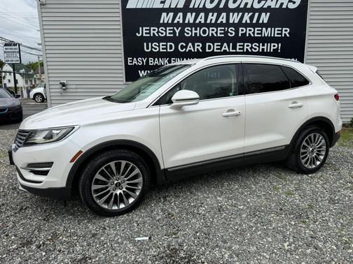 White Platinum Metallic Tri-Coat 2015 Lincoln MKC Base