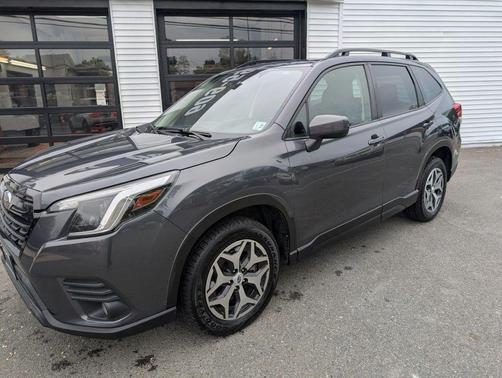 Magnetite Gray Metallic 2022 Subaru Forester Sport