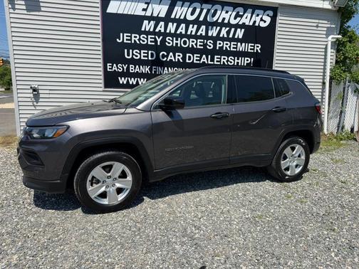 Granite Crystal Metallic Clearcoat 2022 Jeep Compass Latitude
