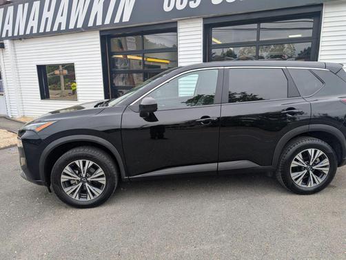 Super Black 2023 Nissan Rogue SV