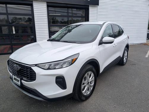Oxford White 2024 Ford Escape Active