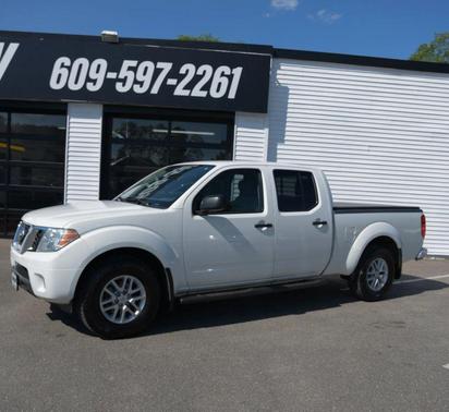 Glacier White 2021 Nissan Frontier SV