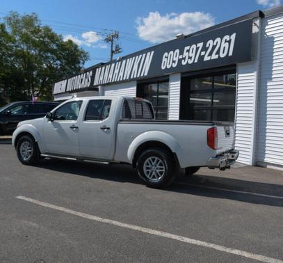 Glacier White 2021 Nissan Frontier SV