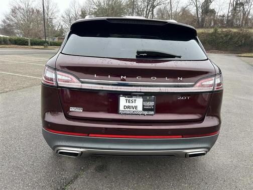 2019 Lincoln Nautilus Select