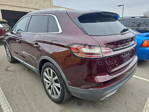 2019 Lincoln Nautilus Select