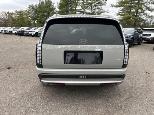 Cyber Gray 2026 Hyundai IONIQ 9 SE