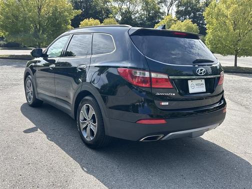 2016 Hyundai SANTA FE SE