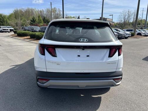 Pearl 2026 Hyundai TUCSON Hybrid Blue SE