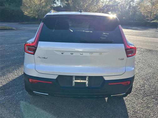 2019 Volvo XC40 T4 R-Design