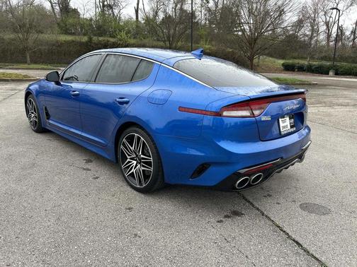 2022 Kia Stinger GT1
