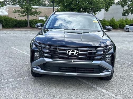 Phantom Black 2025 Hyundai TUCSON SEL Convenience