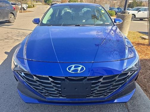 2023 Hyundai ELANTRA Limited