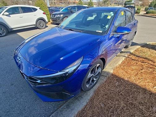 2023 Hyundai ELANTRA Limited