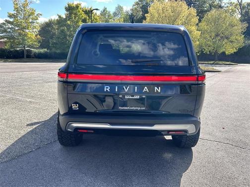 2023 Rivian R1S Adventure Quad Motor Large Pack