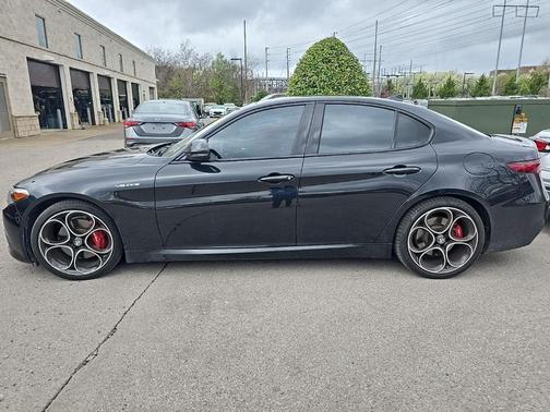 2022 Alfa Romeo Giulia Veloce