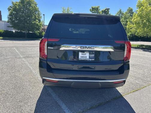 Onyx Black 2023 GMC Yukon XL SLT