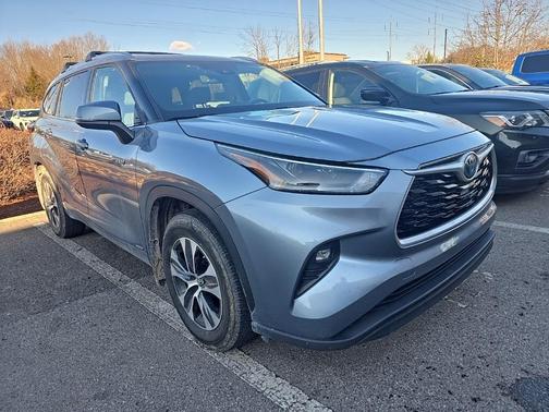 2021 Toyota Highlander Hybrid XLE