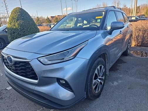 2021 Toyota Highlander Hybrid XLE