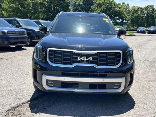 Ebony Black 2023 Kia Telluride SX-Prestige
