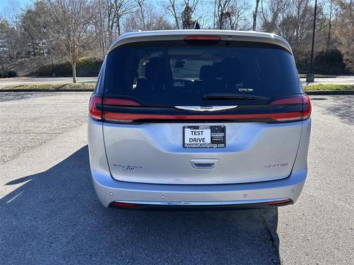 2023 Chrysler Pacifica Limited