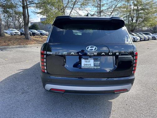 2026 Hyundai PALISADE SE