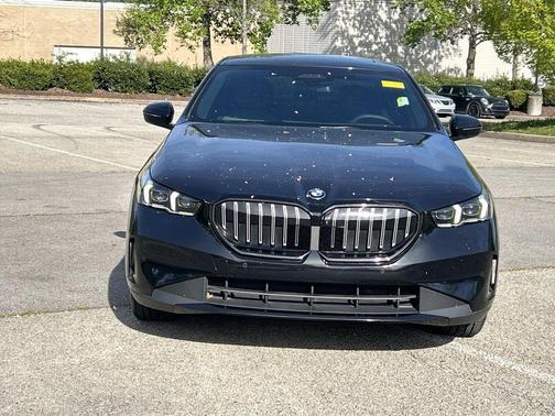 Black Sapphire Metallic 2024 BMW 530 i