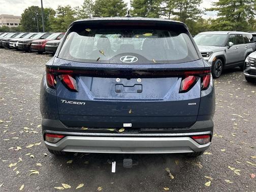 2026 Hyundai TUCSON SE