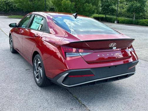 2025 Hyundai ELANTRA HEV SEL Sport