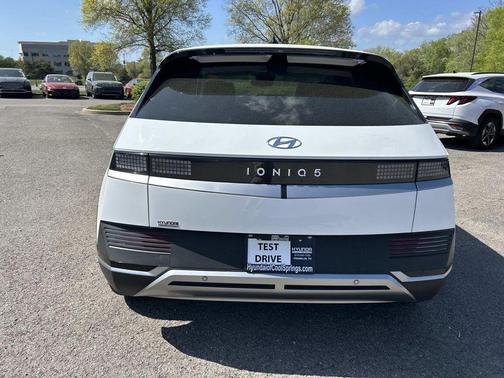 Atlas 2024 Hyundai IONIQ 5 SE