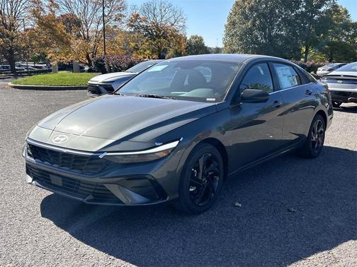 2026 Hyundai ELANTRA SEL