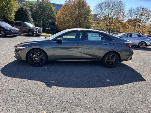 2026 Hyundai ELANTRA SEL