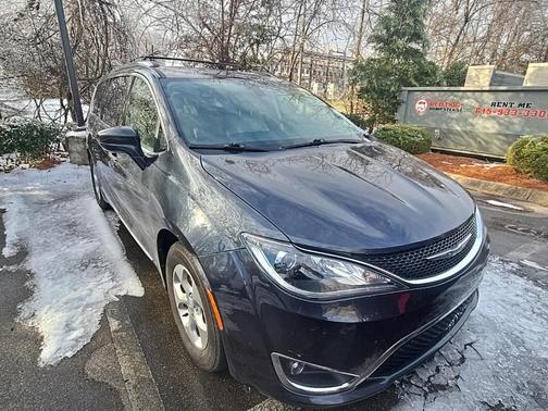 2020 Chrysler Pacifica Hybrid Touring L