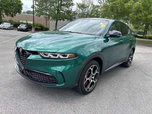 Verde 2024 Alfa Romeo Tonale Veloce