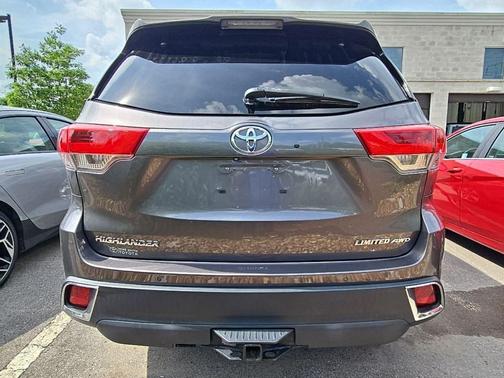 Predawn Gray Mica 2017 Toyota Highlander Limited