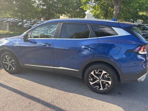 Sapphire Blue 2023 Kia Sportage EX
