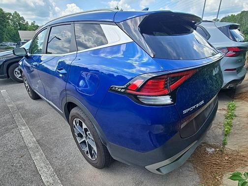 Sapphire Blue 2023 Kia Sportage EX