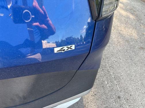 Sapphire Blue 2023 Kia Sportage EX