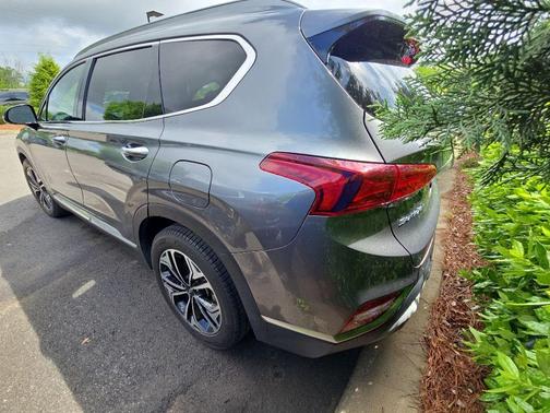 Machine Gray 2019 Hyundai SANTA FE 2.0T Ultimate