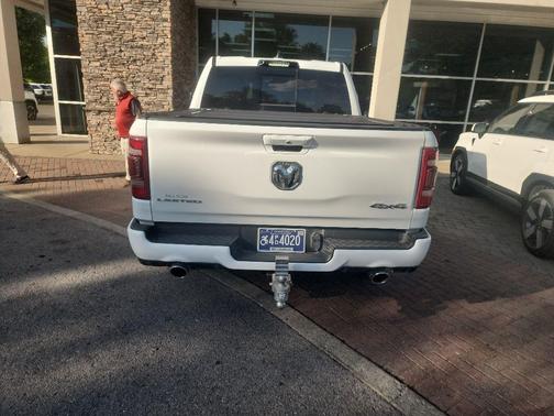 Bright White Clearcoat 2024 RAM 1500 Limited