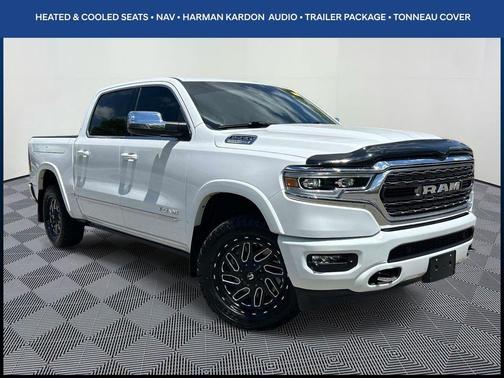 Bright White Clearcoat 2024 RAM 1500 Limited