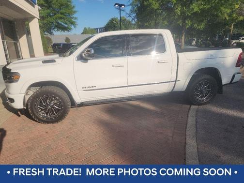 Bright White Clearcoat 2024 RAM 1500 Limited