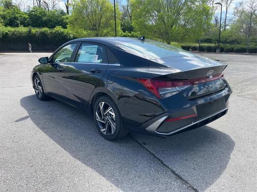 2025 Hyundai ELANTRA HEV Limited