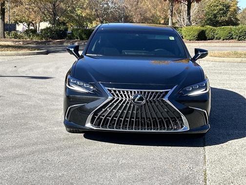 2025 Lexus ES 300h Ultra Luxury